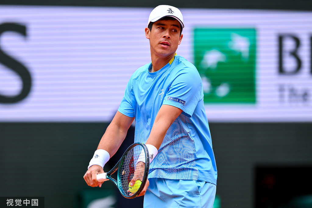 西班牙网球队翻盘日本网球队,德约科维奇统治全场的简单介绍 西班牙网球队翻盘日本网球队,德约科维奇统治全场的简单介绍