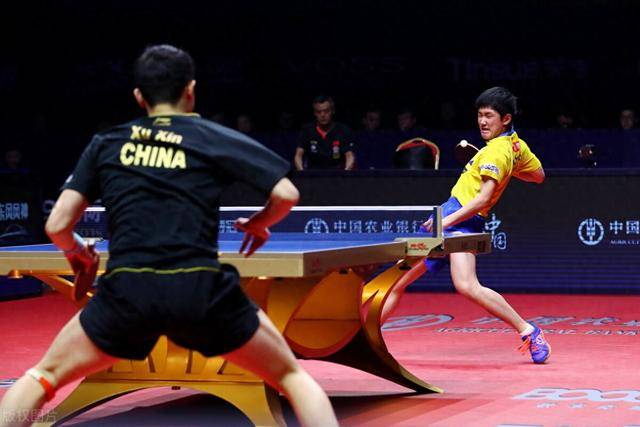 包含比利时乒乓球队逆转波兰乒乓球队，许昕关键制胜的词条