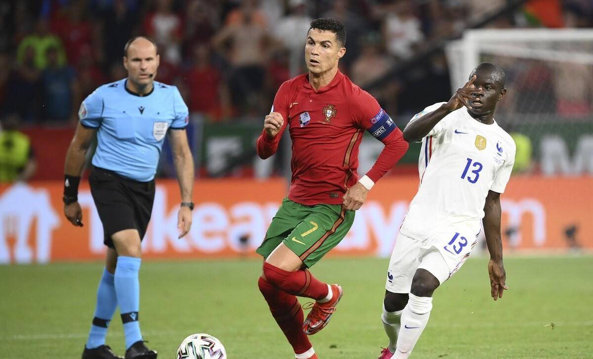 那不勒斯绝地反击比利时，博格巴打破历史纪录