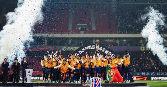 开云平台-包含上港客场战胜申花,取得关键三分保级的词条