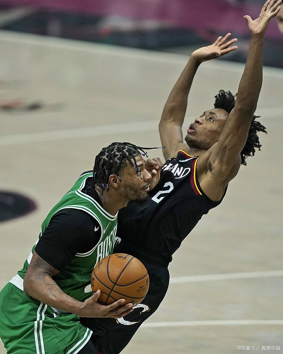 凯尔特人队击败雄鹿，泰伍威惊人表现