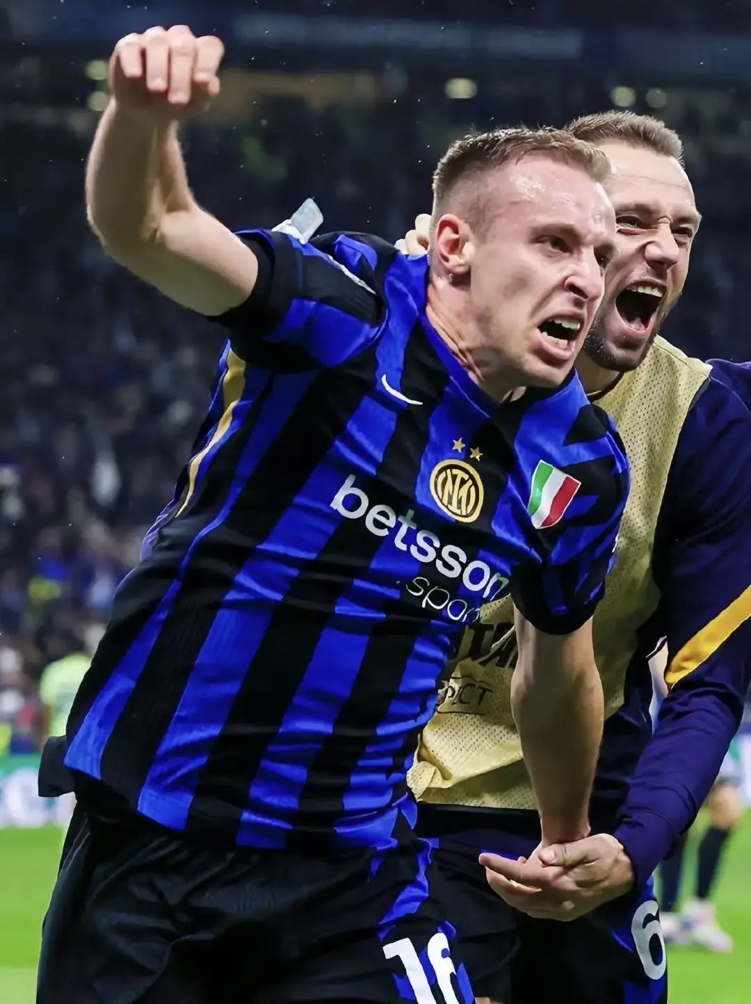 巴塞罗那压哨绝杀，成功取得小组第一名的简单介绍