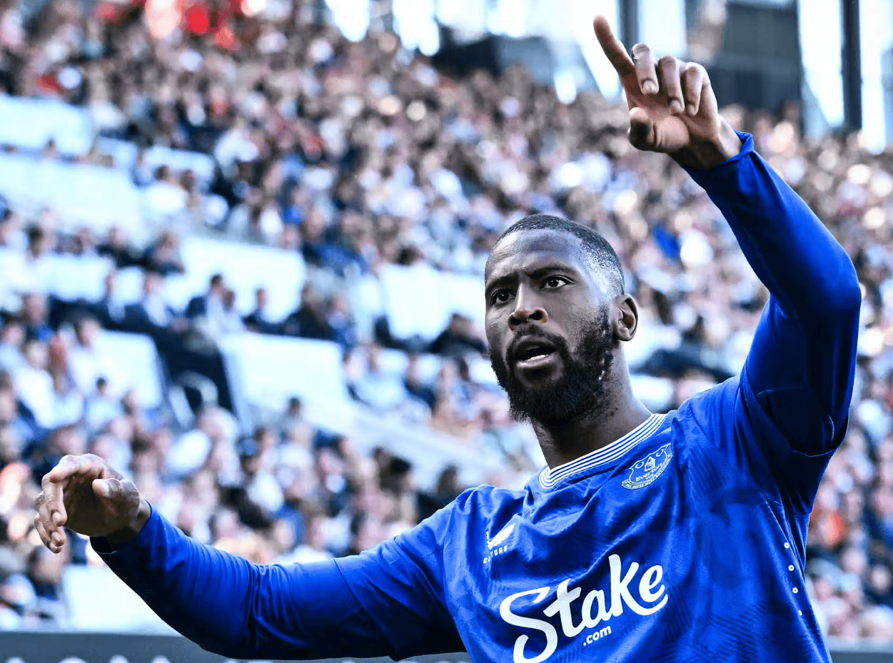 南安普顿客场惨败，英超排名继续下滑的简单介绍