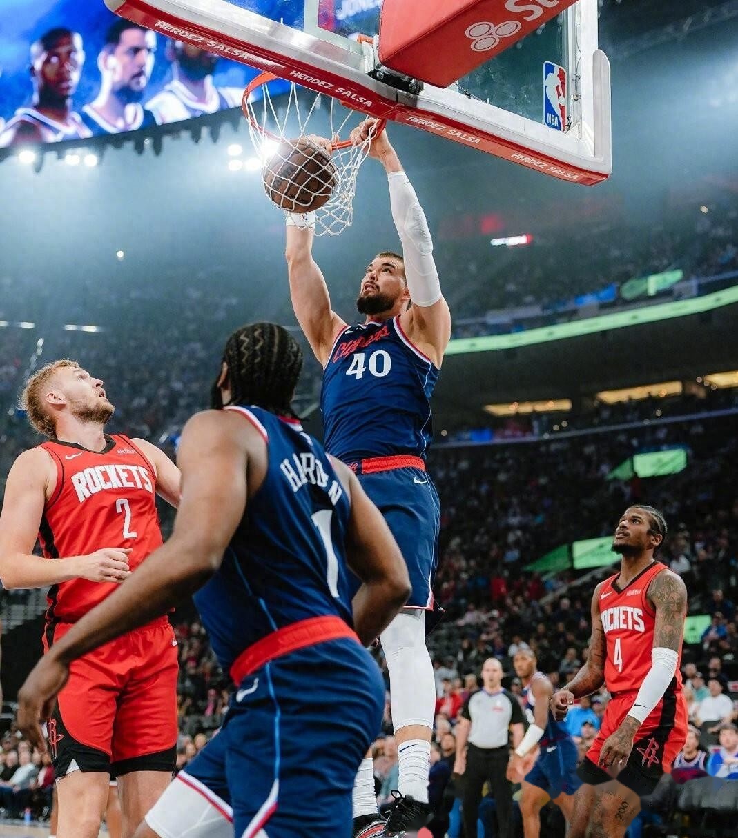 快船鏖战勇士，塔图姆带队取胜的简单介绍