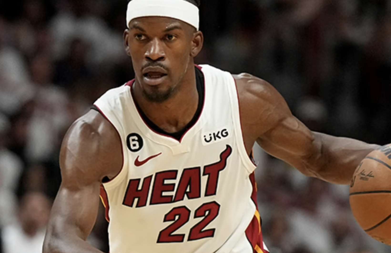 关于爵士翻盘凯尔特人B队，巴恩斯打破历史纪录的信息