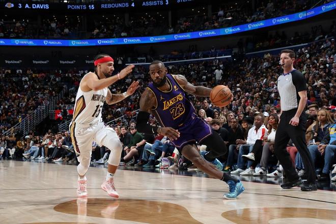 包含灰熊碾压四川队，麦科勒姆状态火热的词条