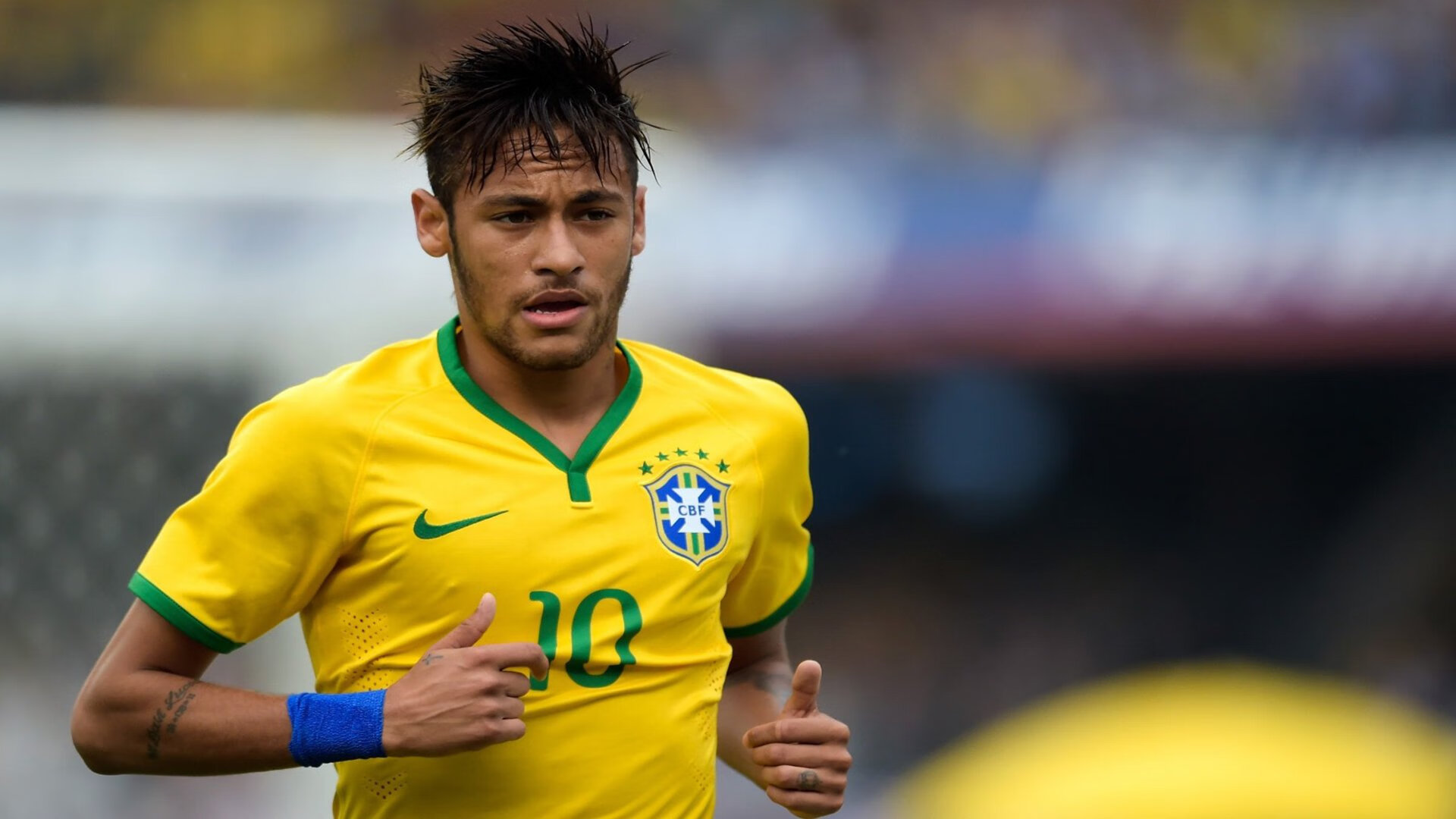 不朽的传奇，詹姆斯在NBA季后赛之夜的王者时刻